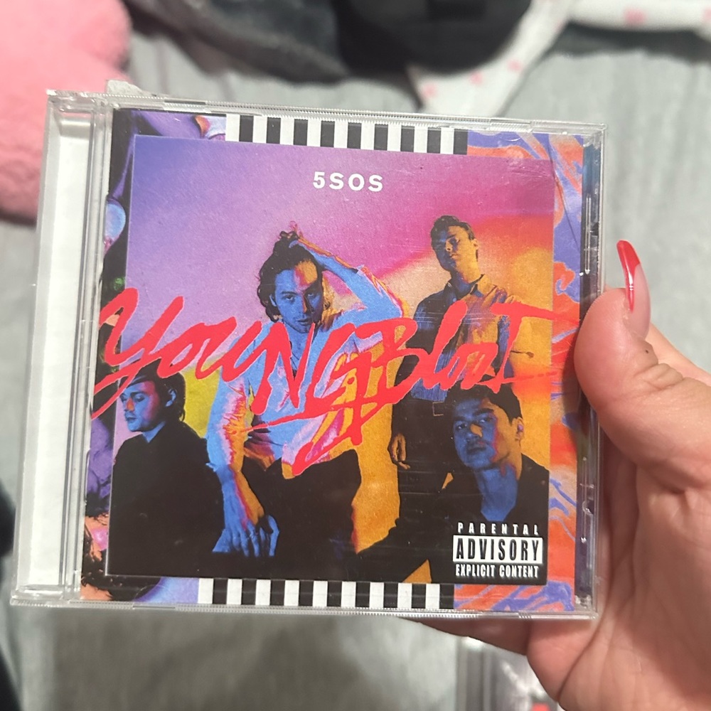 Youngblood 5SOS CD